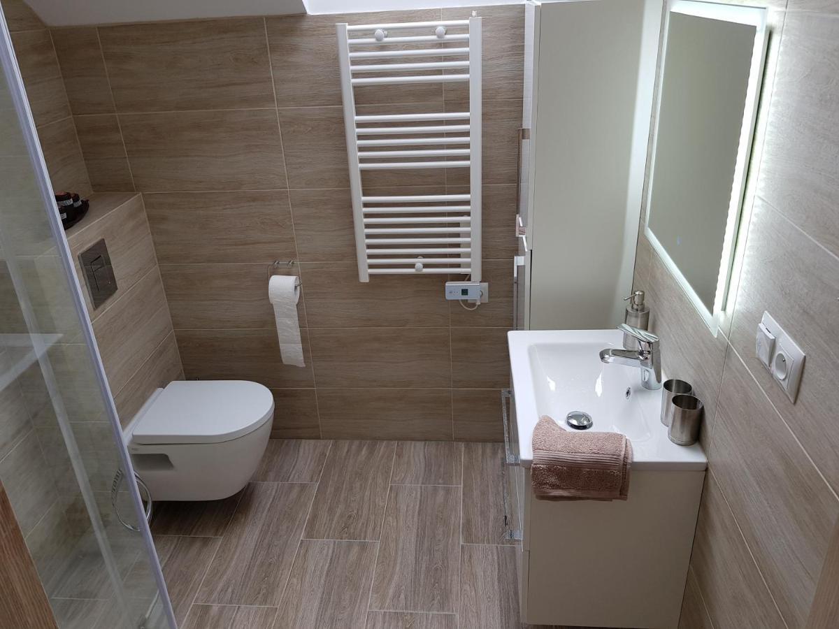 Apartament Komarno II Jelenia Góra Kültér fotó